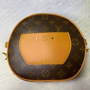 L  bag  C