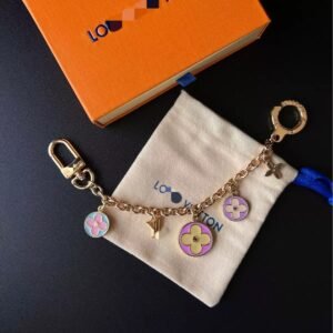 Lulu Chain Charm 2