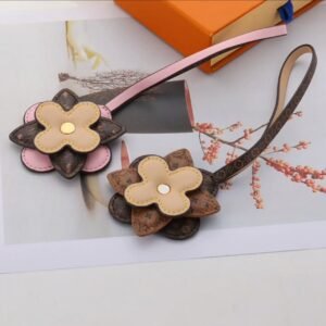 Lulu Clover Charms