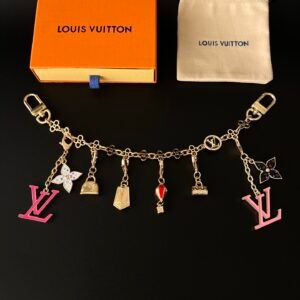 Lulu DIY chain charm