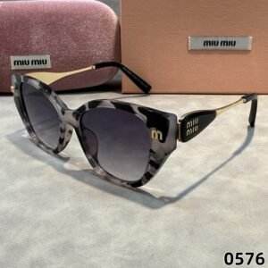 sunglasses  0576