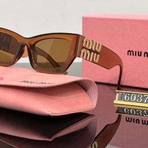 sunglasses  6037