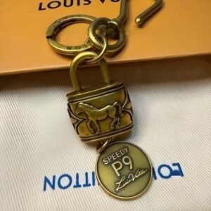 Exquisite Metal Animal Keychains, Assorted Styles Bag Charms & Keyring Pendants for Handbags LULU