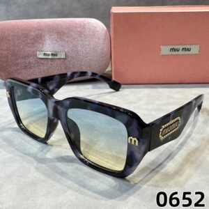 sunglasses  0652
