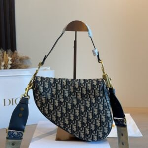D Vintage Jacquard Saddle Shoulder Bag